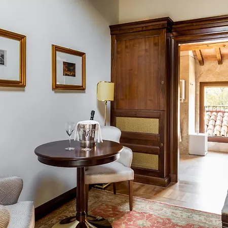 Villa Rio Rosso *